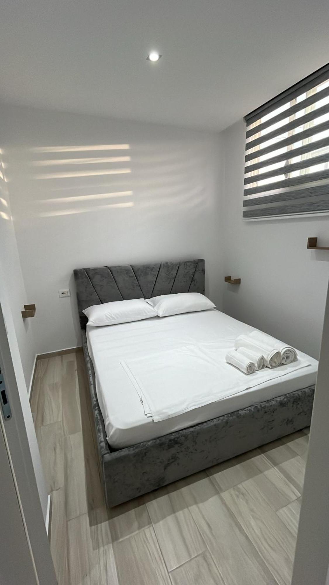 Vila Luani Vlorë Екстериор снимка