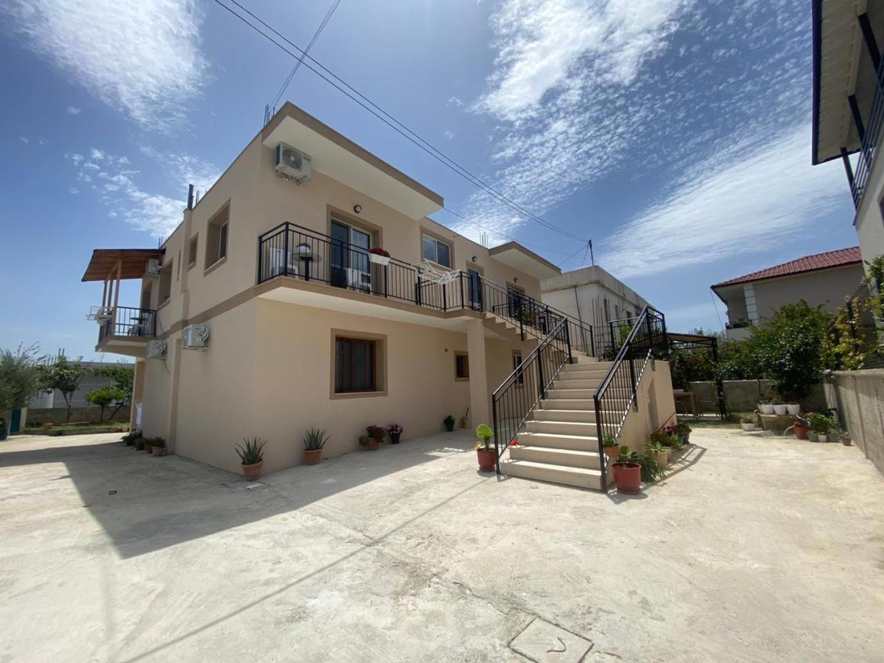 Vila Luani Vlorë Екстериор снимка