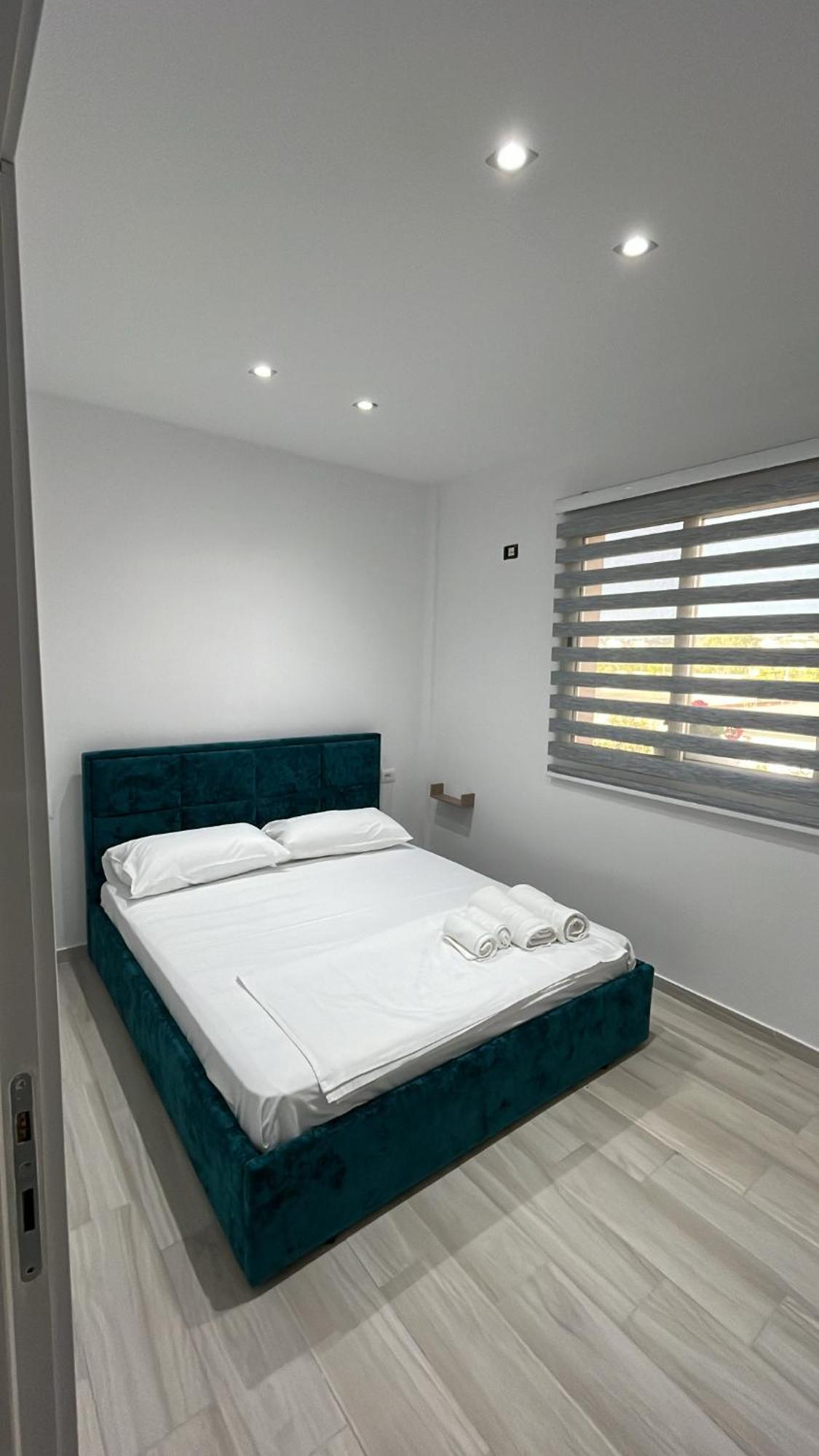 Vila Luani Vlorë Екстериор снимка